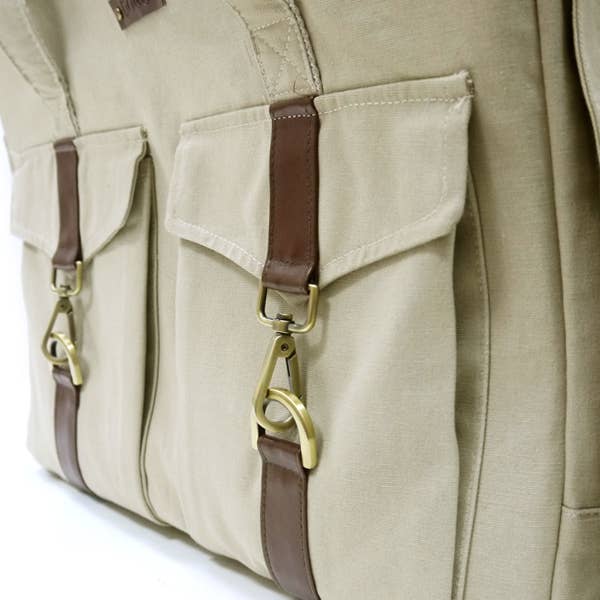 Dogo Pet - Buckle Tote - Doglicious Bakery Bites