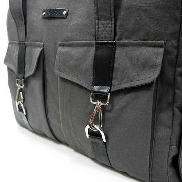 Dogo Pet - Buckle Tote - Doglicious Bakery Bites