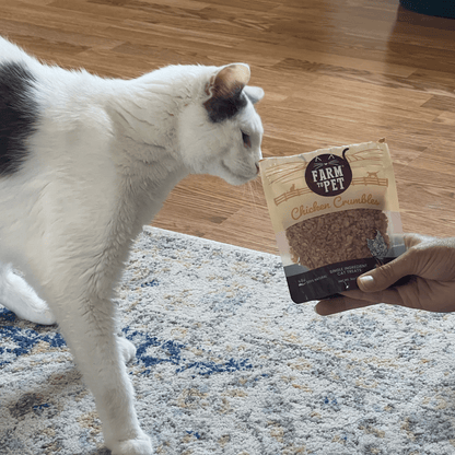 Farm to Pet Healthy Treats for Dogs & Cats - Chicken Crumbles Cat Treats - Doglicious Bakery Bites
