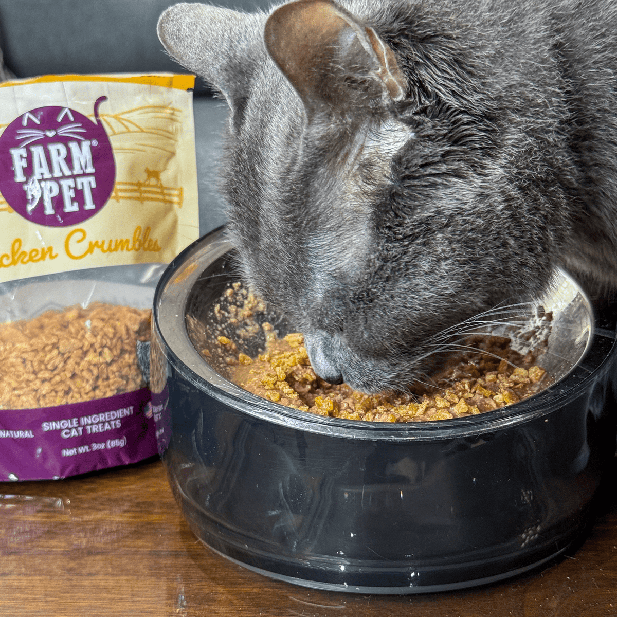 Farm to Pet Healthy Treats for Dogs & Cats - Chicken Crumbles Cat Treats - Doglicious Bakery Bites