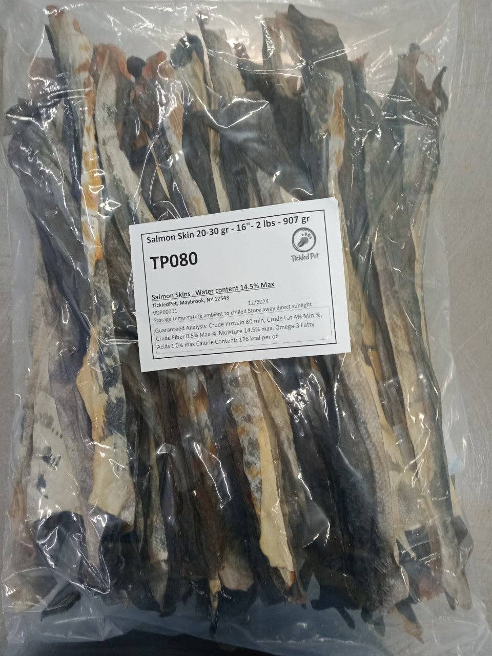 Salmon skin 16" long - Doglicious Bakery Bites